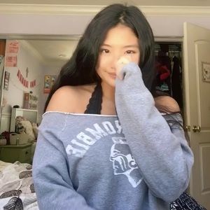 Gray Aeropostale sweater
